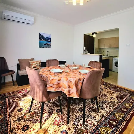 Апартаменты Comfortable Family With Parking *