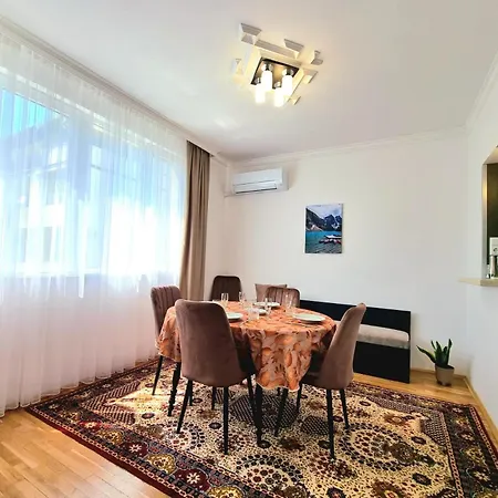 Апартаменты Comfortable Family With Parking *